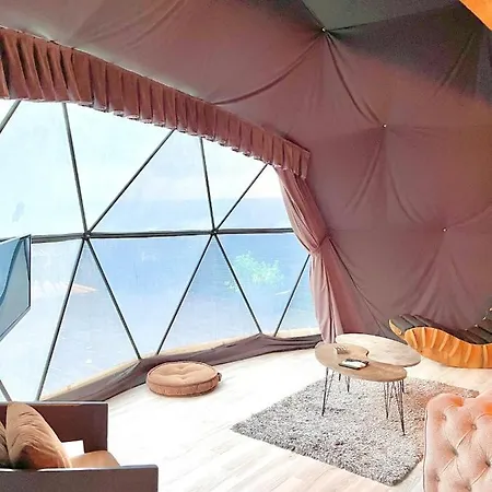 Camping Captivating Dome With Private Pool In Sapanca