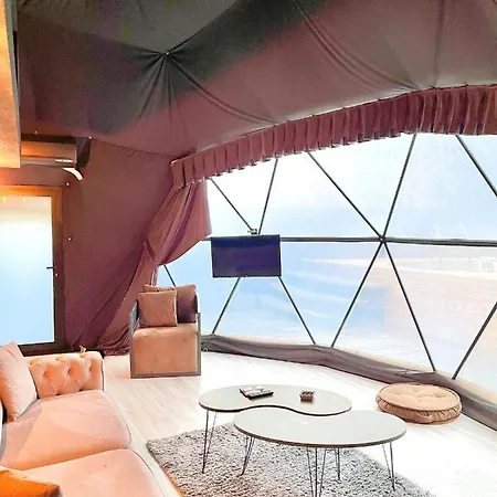 Camping Captivating Dome With Private Pool In Sapanca